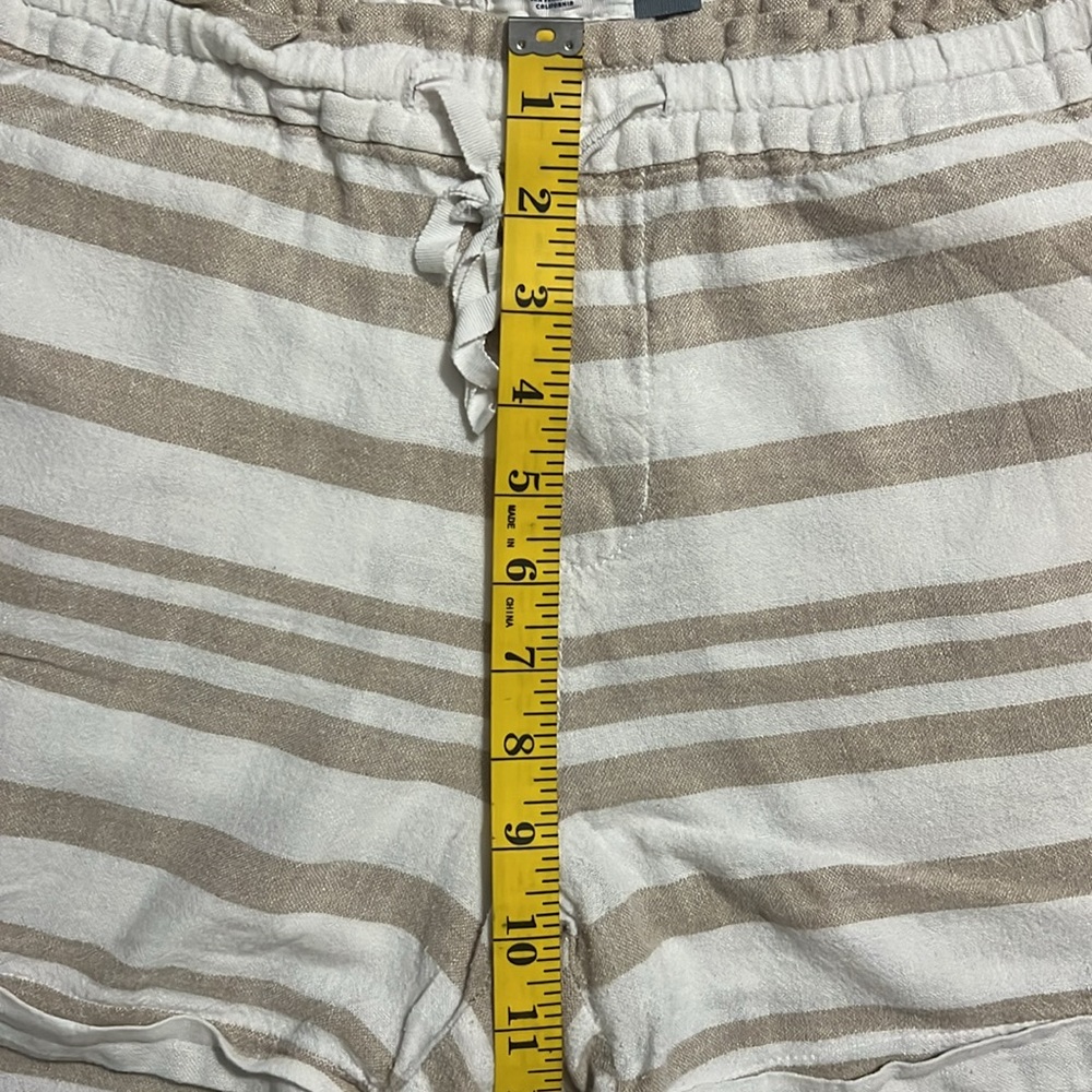 Old Navy Linen Blend High Waist Striped Shorts L Tan Cream Boho Coastal Beach - Picture 7 of 12